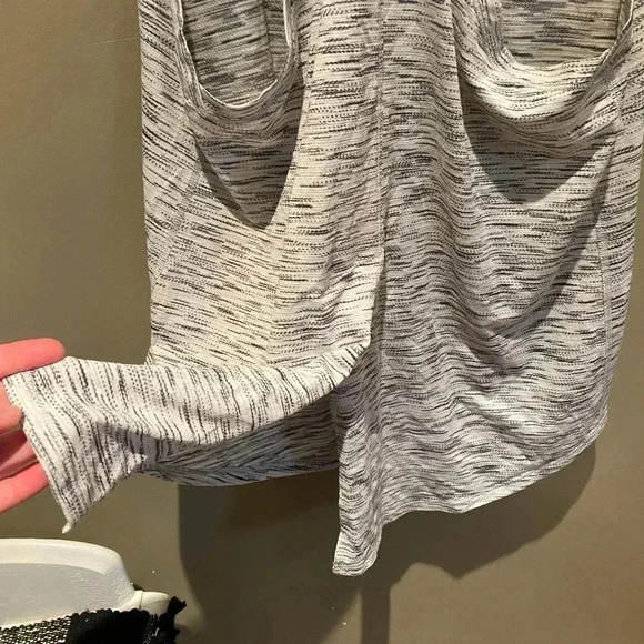 LULULEMON TIE IT UP SINGLET TIGER SPACE DYE BLACK WHITE SIZE 6 - Picture 6 of 11